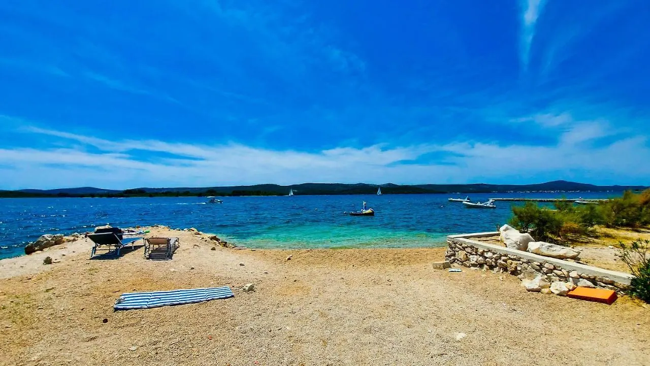 Holiday Home - Beach House 'Amarella' Turanj