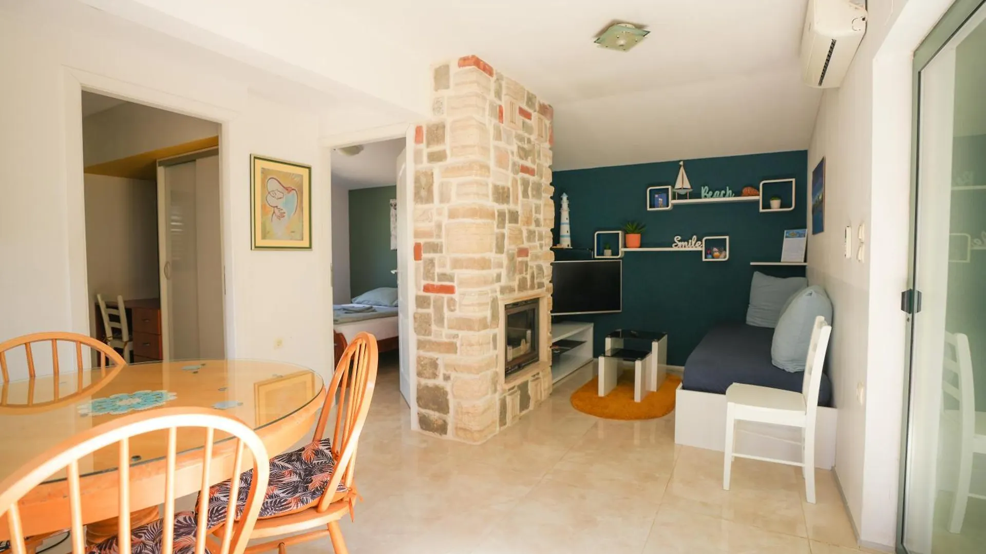 Holiday Home - Beach House 'Amarella' Turanj Croatia