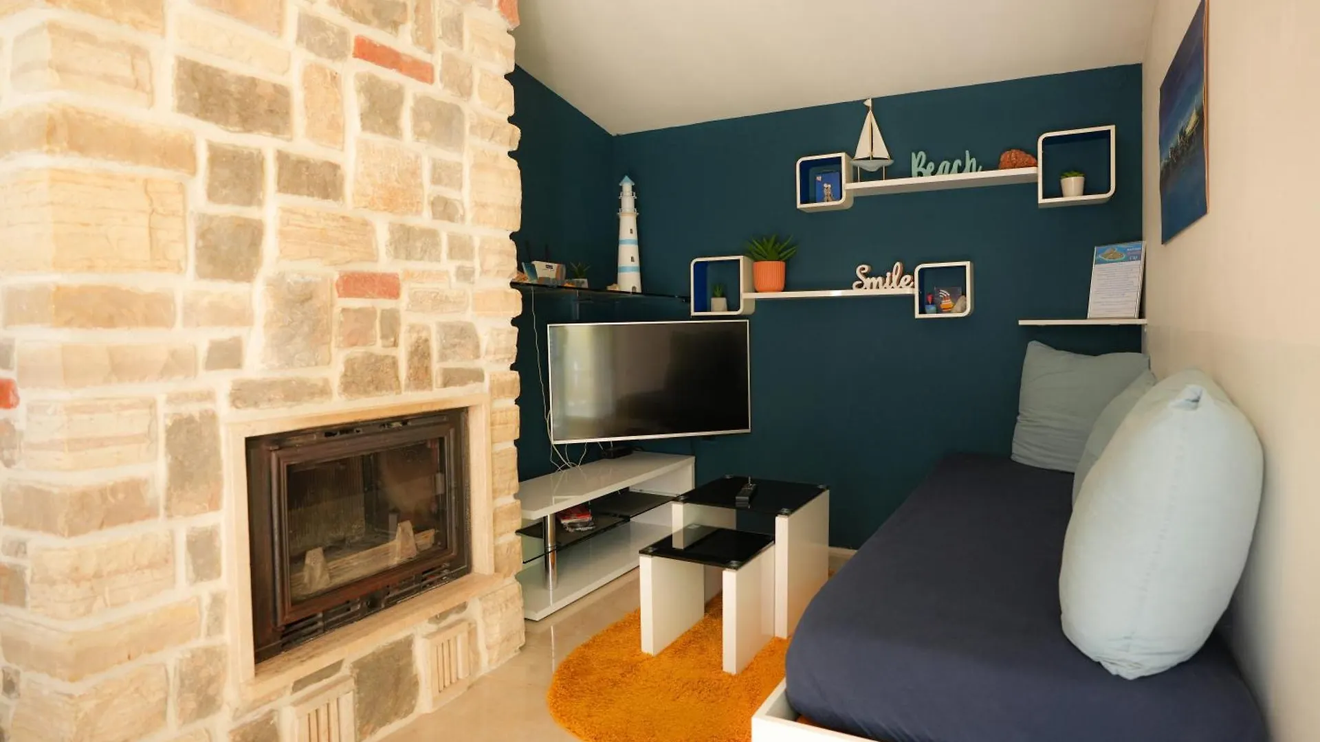 Holiday Home - Beach House 'Amarella' Turanj 0*,  Croatia
